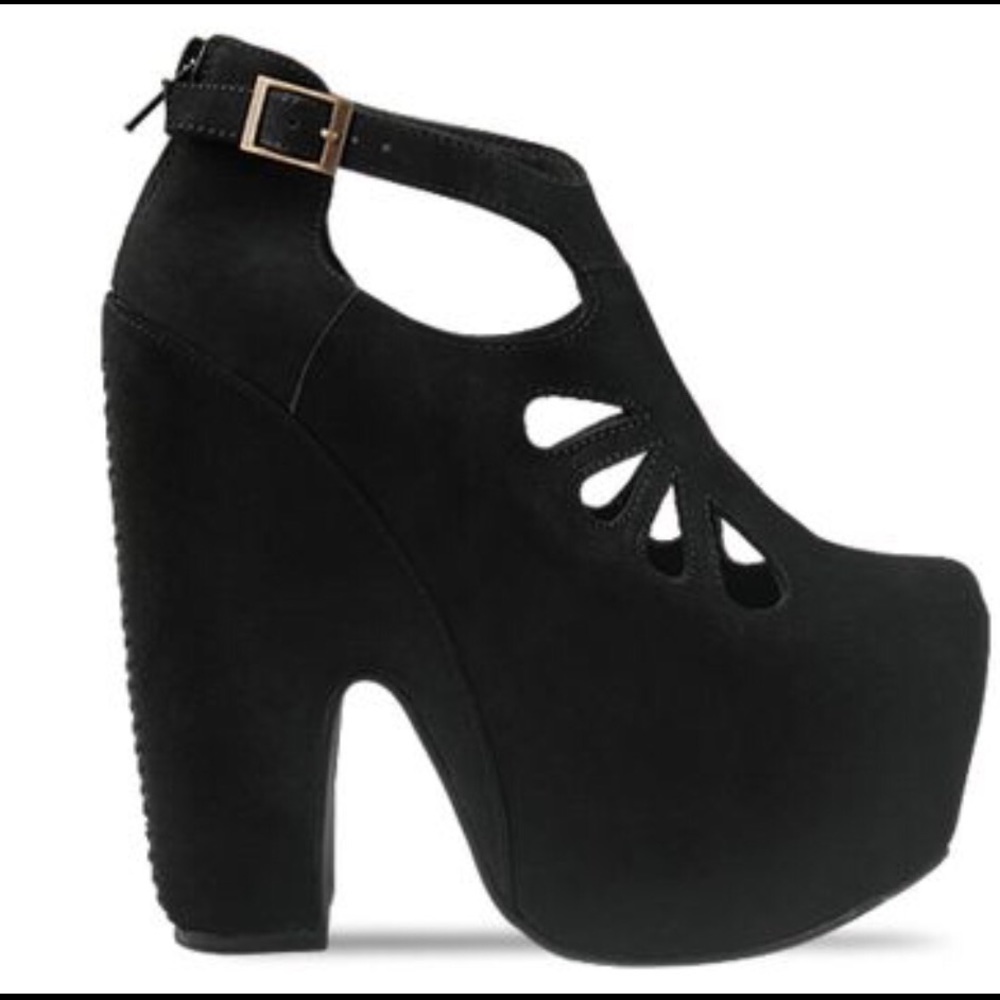 Killer😍black suede cuffed nubuck platforms! Sz 6